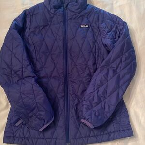 Excellent condition Patagonia lightweight puffer diamond quilted jacket.
